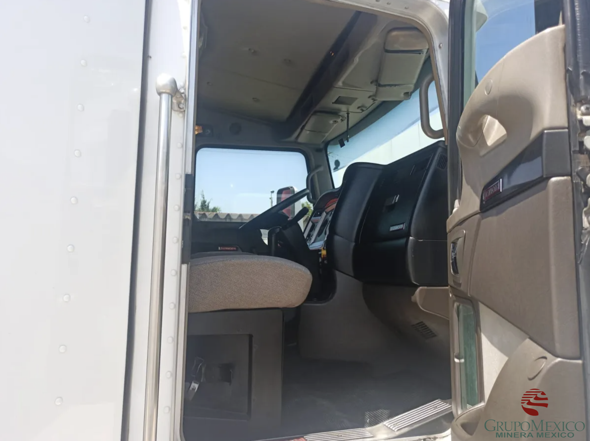Tractocamion Kenworth Modelo T800 Año 2018 Precio $ 1,070.000.00 - Imagen 10