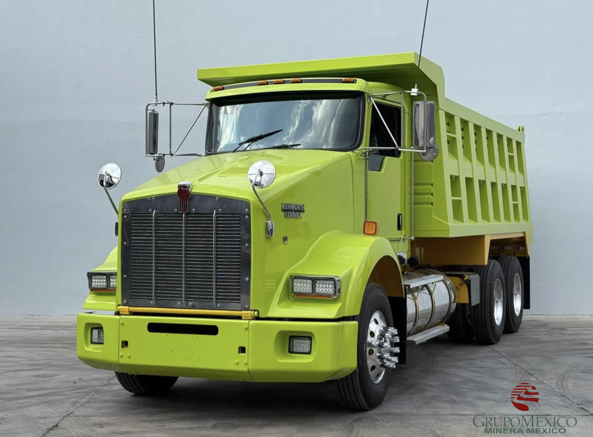 Volteo Kenworth Modelo T800 Año 2016 Precio $ 950,000.00 - Imagen 2