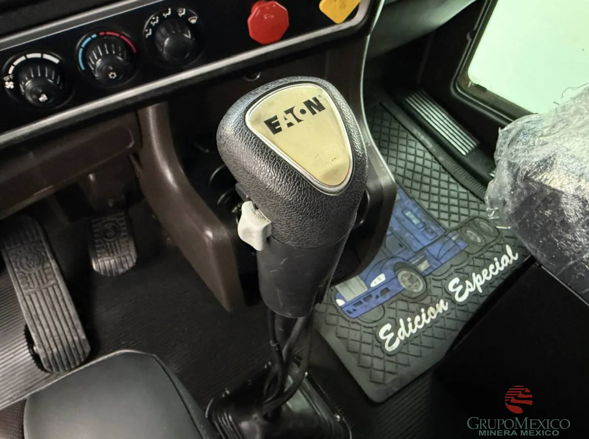Volteo Kenworth Modelo T800 Año 2016 Precio $ 950,000.00 - Imagen 12