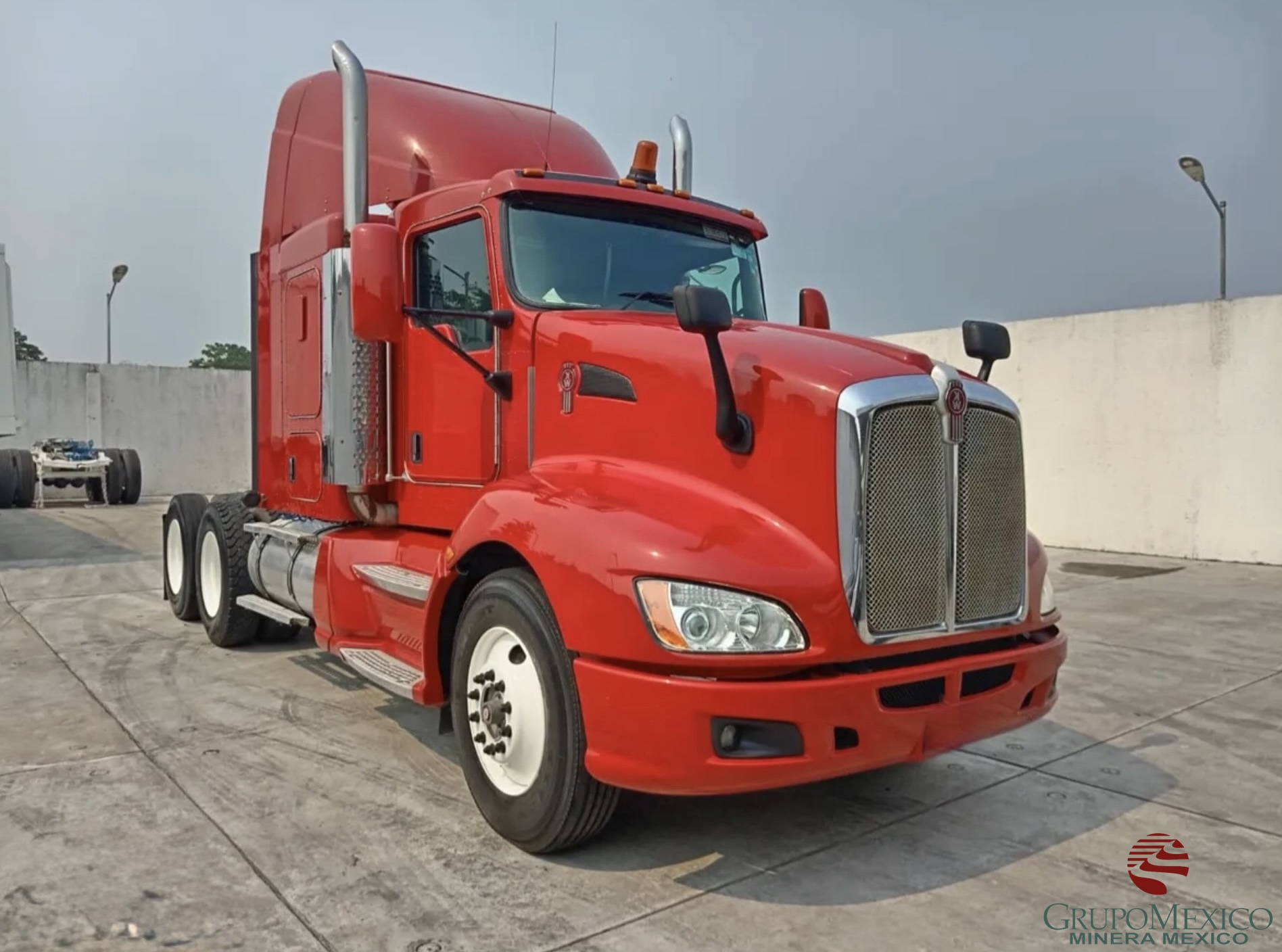 Tractocamion Kenworth Modelo T660 Año 2014 Precio $ 710.000.00